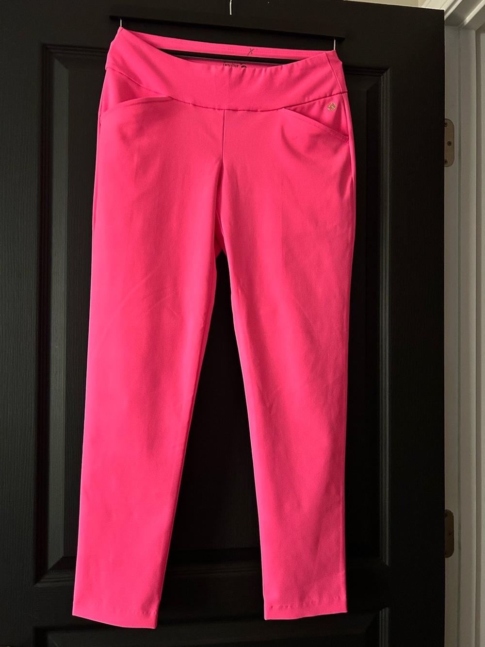 “NWOT” LILLY PULITZER LUXETIC  GOLF PANTS